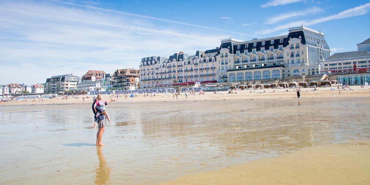Le Cottage De La Plage - 2Ch, 2 Sdb - Terrasse - Deco De Charme - 500M Plage Cabourg Esterno foto