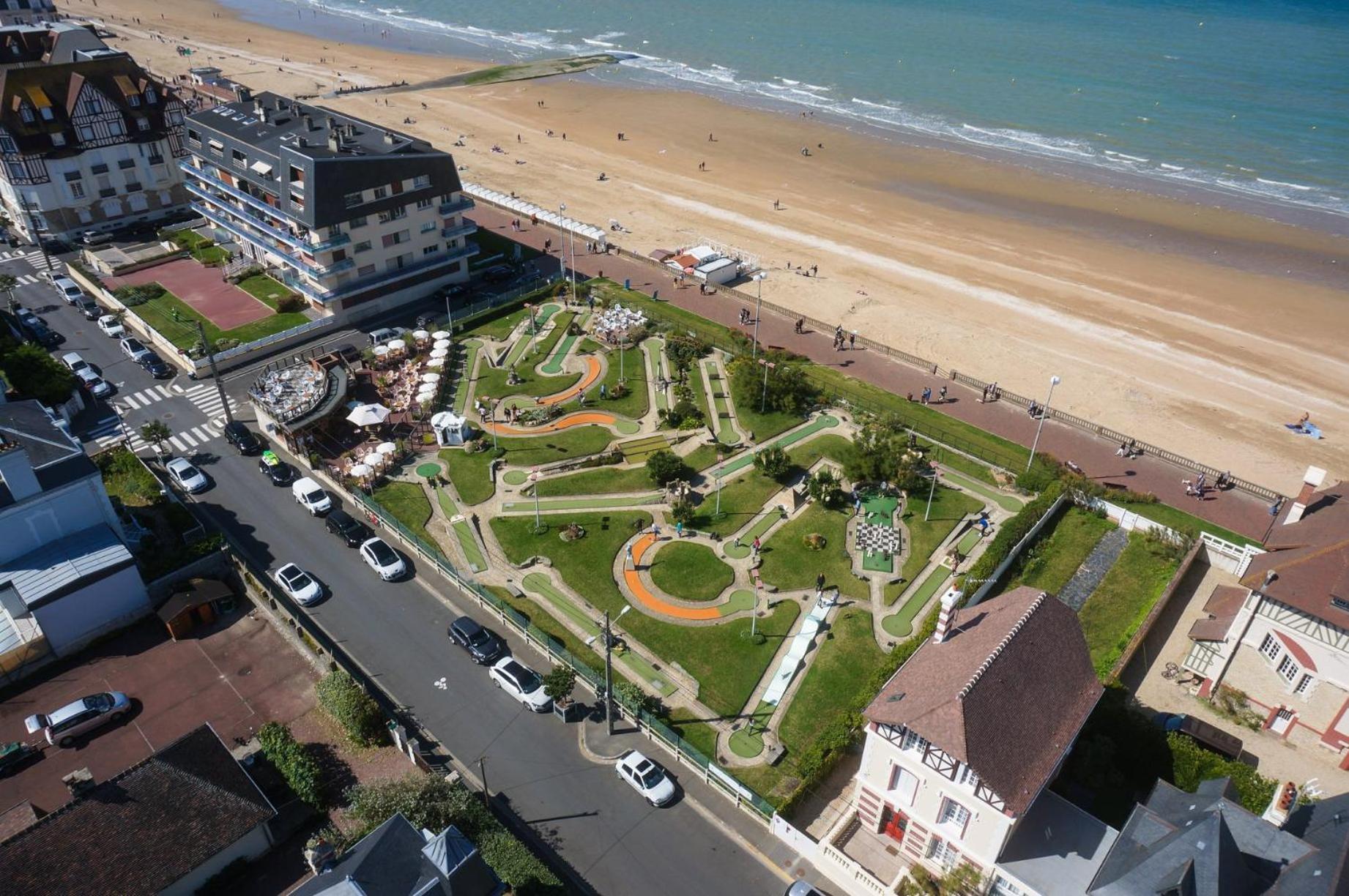 Le Cottage De La Plage - 2Ch, 2 Sdb - Terrasse - Deco De Charme - 500M Plage Cabourg Esterno foto
