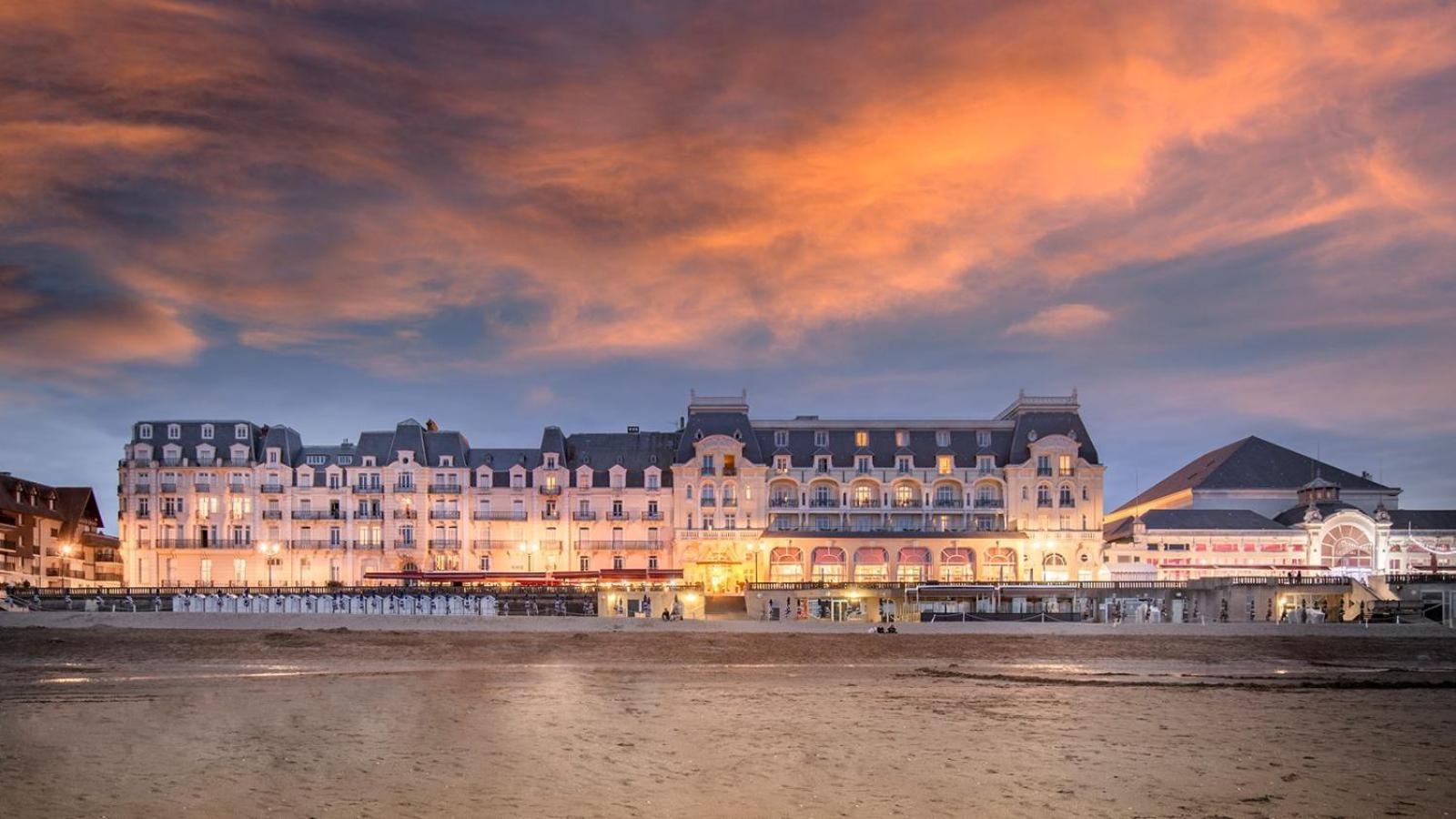 Le Cottage De La Plage - 2Ch, 2 Sdb - Terrasse - Deco De Charme - 500M Plage Cabourg Esterno foto